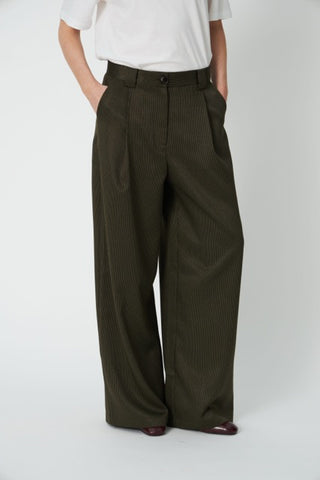 Broek Mid Waisted Loose Suiting Pants Army