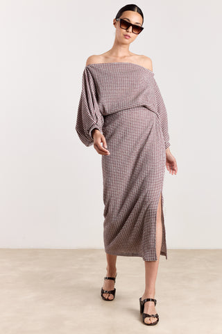 Blouse An Off Shoulder Seersucker Checks